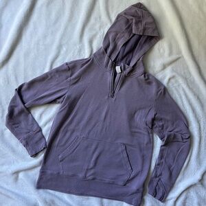 Athleta hooded long sleeve shirt